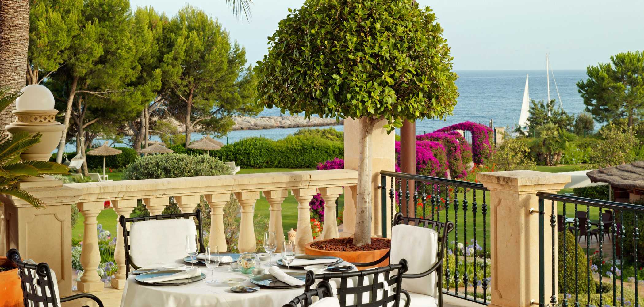 Restaurant Es Fum, The St. Regis Mardavall Mallorca Resort, Spain
