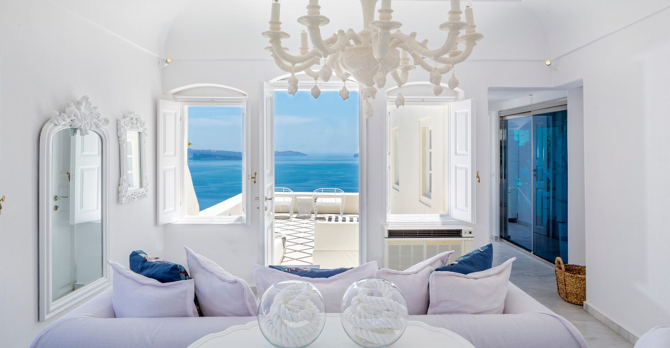 Suite Interior, Canaves Oia, Greece